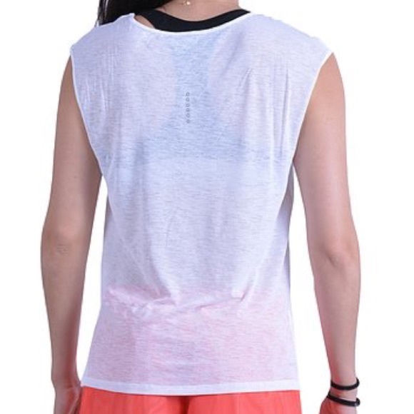 Nike women’s breathe short sleeve top - Picture 2 of 8